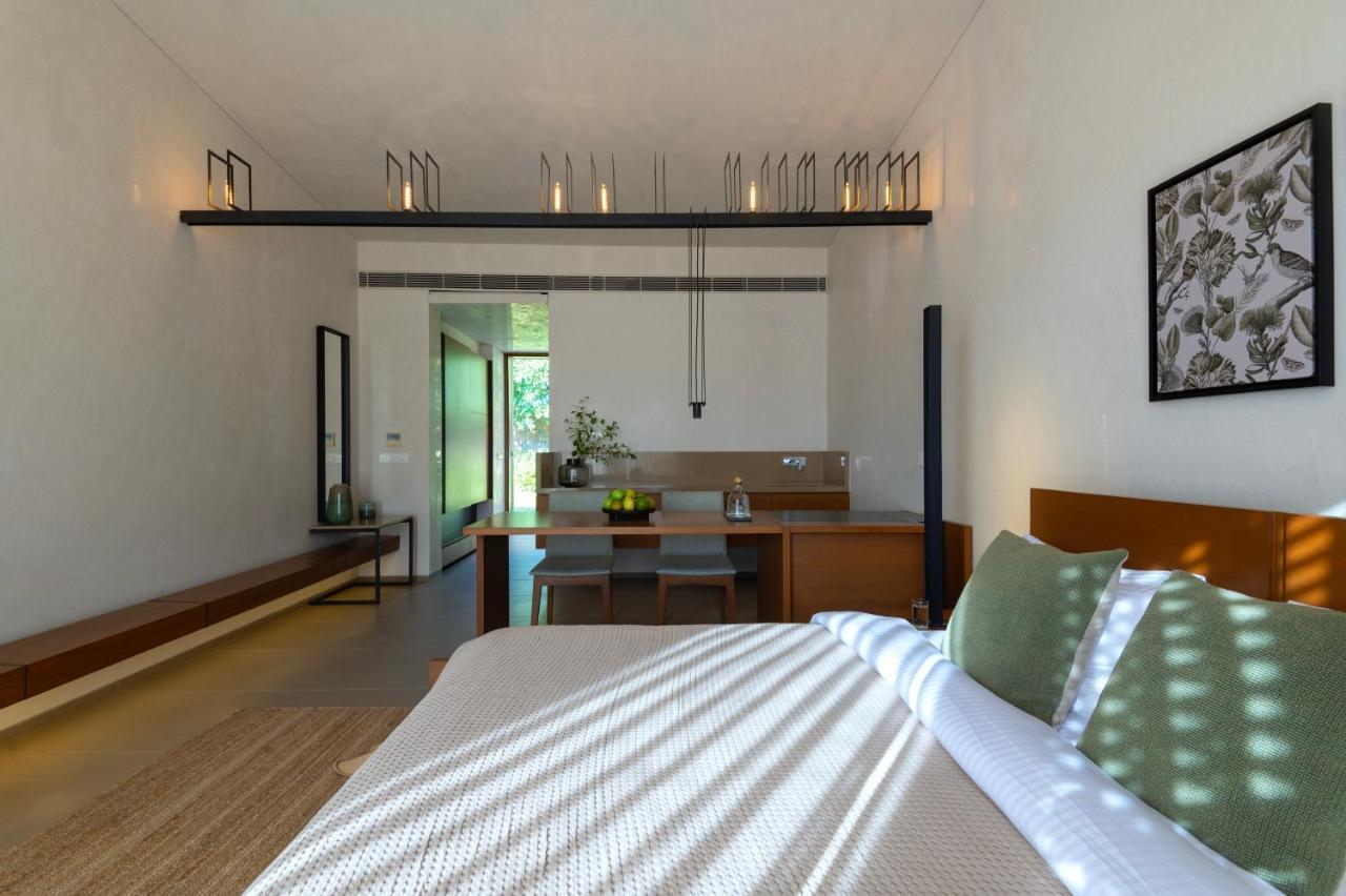 Life At Repose- Lake Villas Resort & Club Chor Warodra Exterior foto
