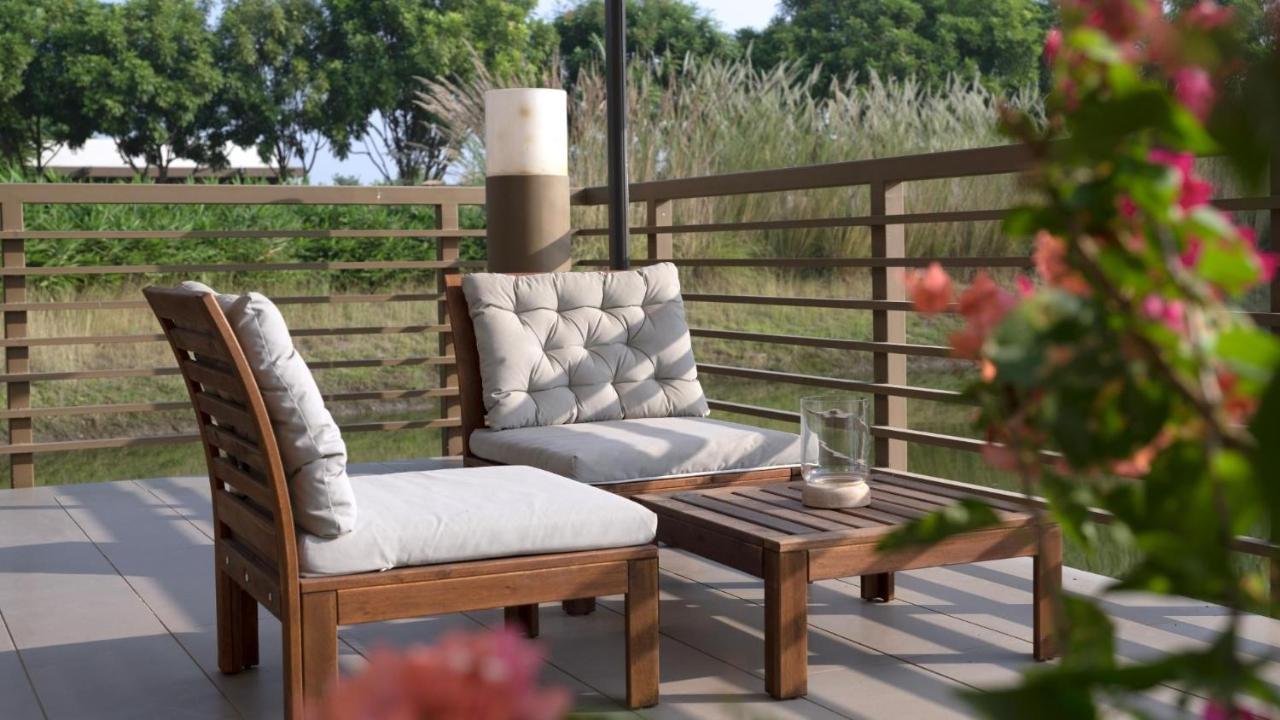 Life At Repose- Lake Villas Resort & Club Chor Warodra Exterior foto